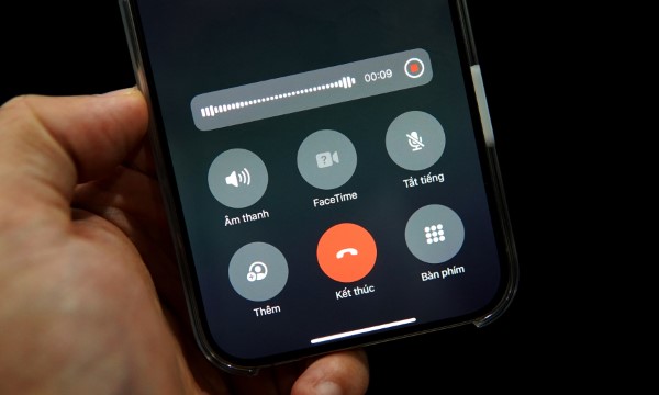 Có ghi âm cuộc gọi trên iPhone được hay không?